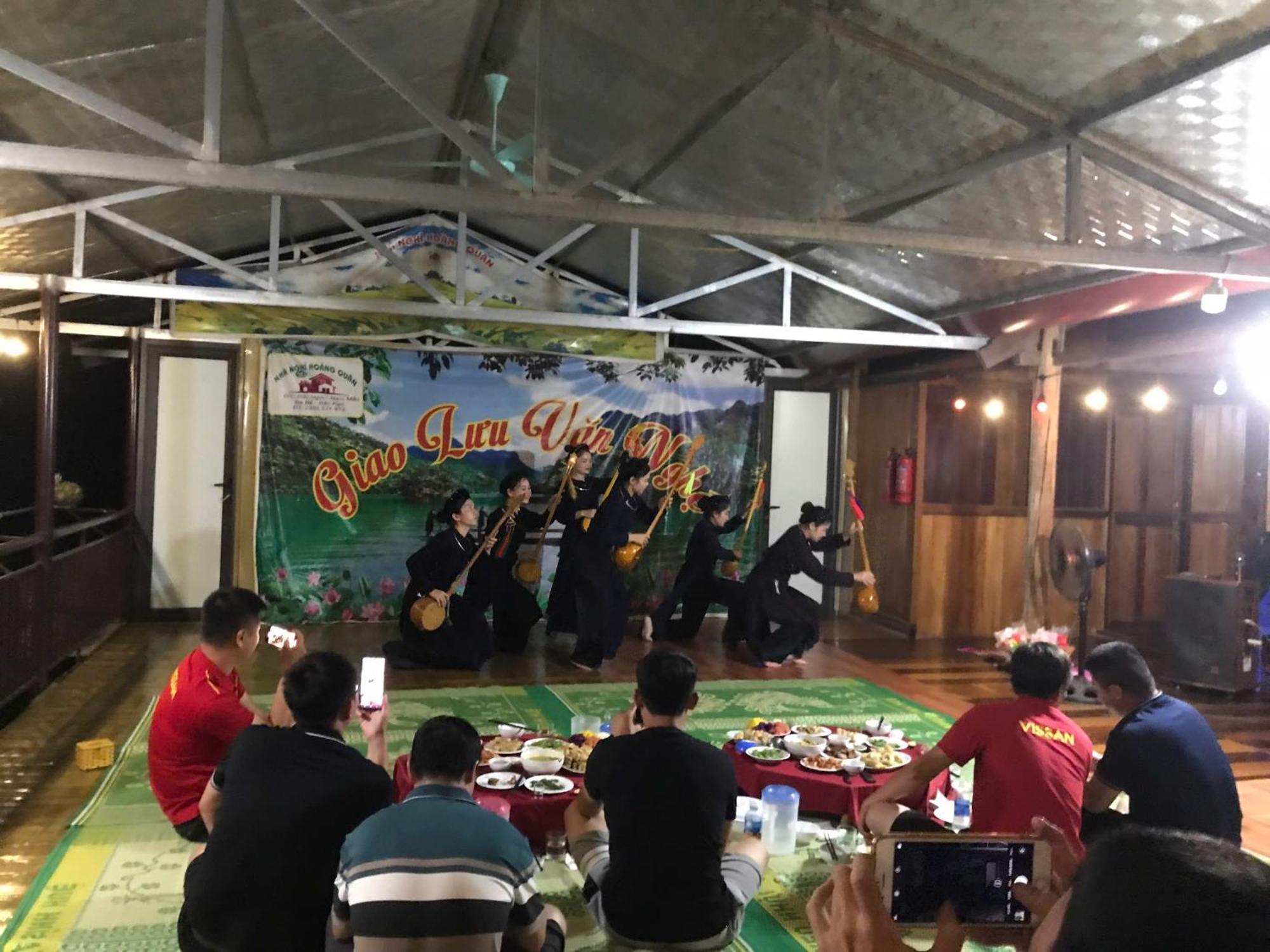 Hoang Quan Homestay Ba Be ภายนอก รูปภาพ